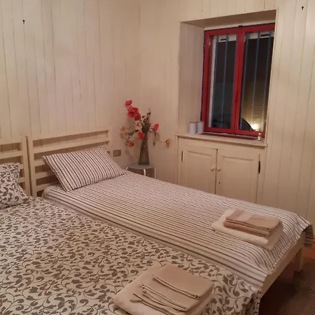 La Casa Di Albertoornella E E Ida's Bedroom Отель типа 